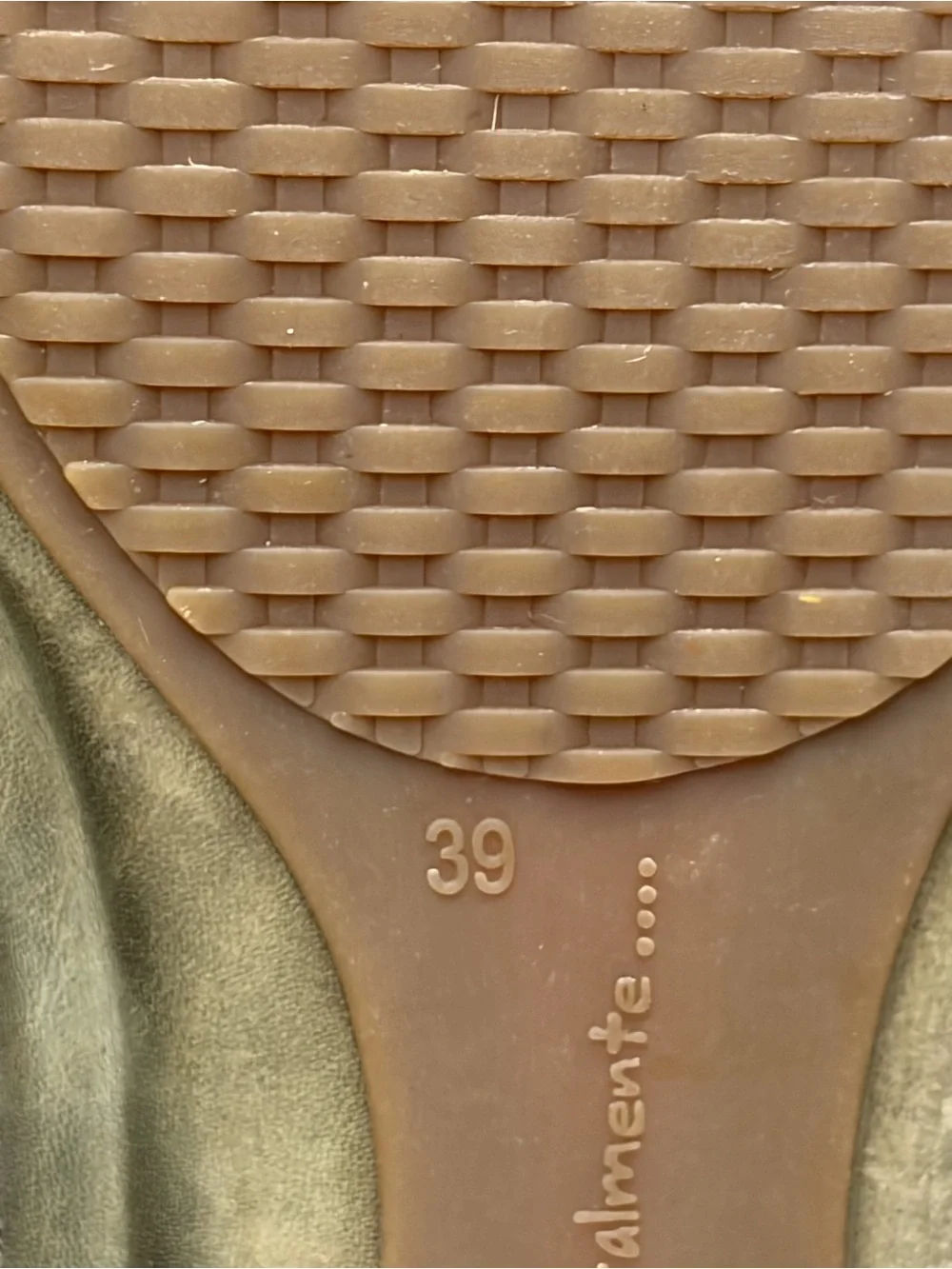 PIKOLINOS green leather